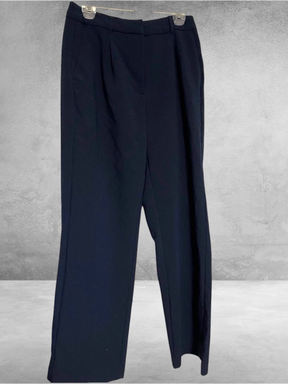 Old Navy Women's Wide Leg Pants in Navy
